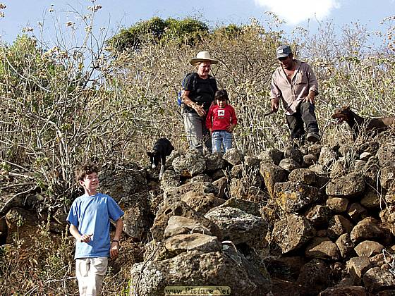 Villa Morelos,
Michoacan, Mexico
2004